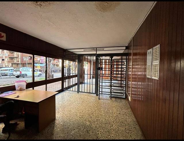 4 BEDROOM APARTMENT FOR SALE IN HILLBROW